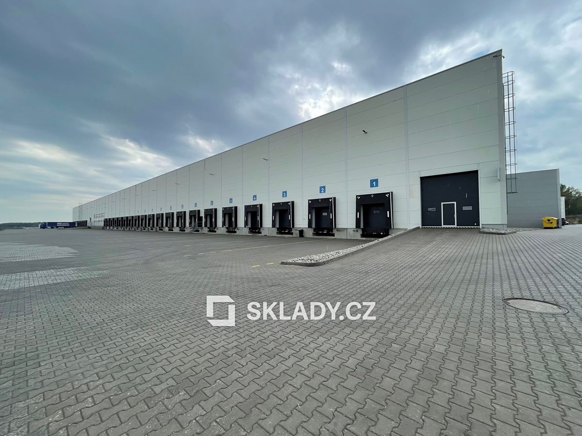 Pronájem skladového prostoru 15000 m², Velká Bíteš – fotka 1 z 3
