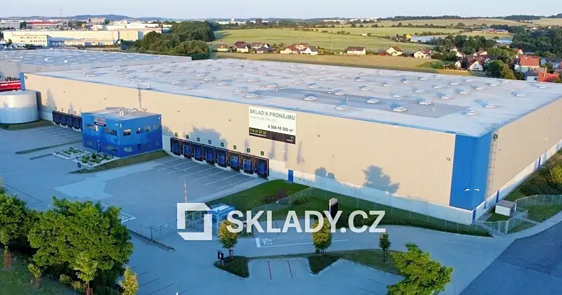 Pronájem skladového prostoru 16000 m², Modletice – náhled fotky 1