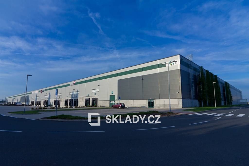 Pronájem skladového prostoru 5600 m², Úžice – fotka 1 z 3