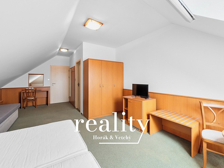 Prodej komerčního prostoru, 564 m² (38 z 55)
