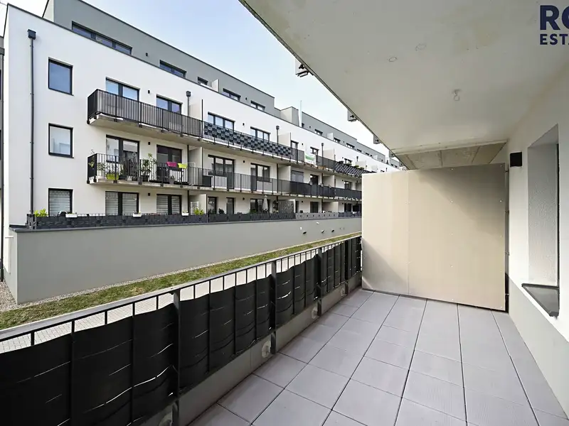 Pronájem bytu 1+kk 24 m², Unhošť – náhled fotky 3