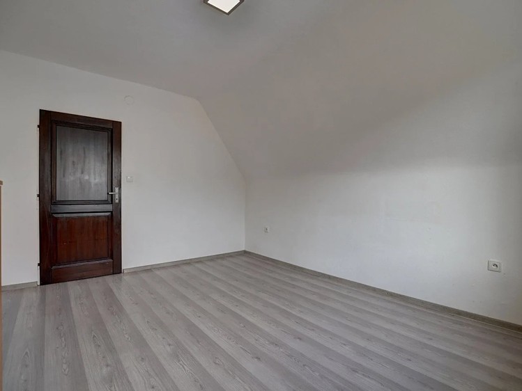 Prodej bytu 2+1, 55 m² (8 z 16)