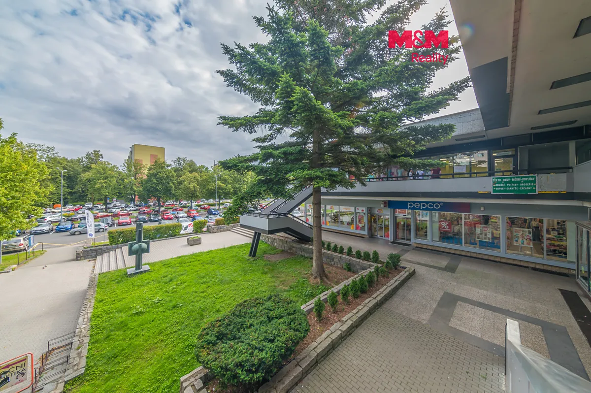 Pronájem skladového prostoru 12 m²