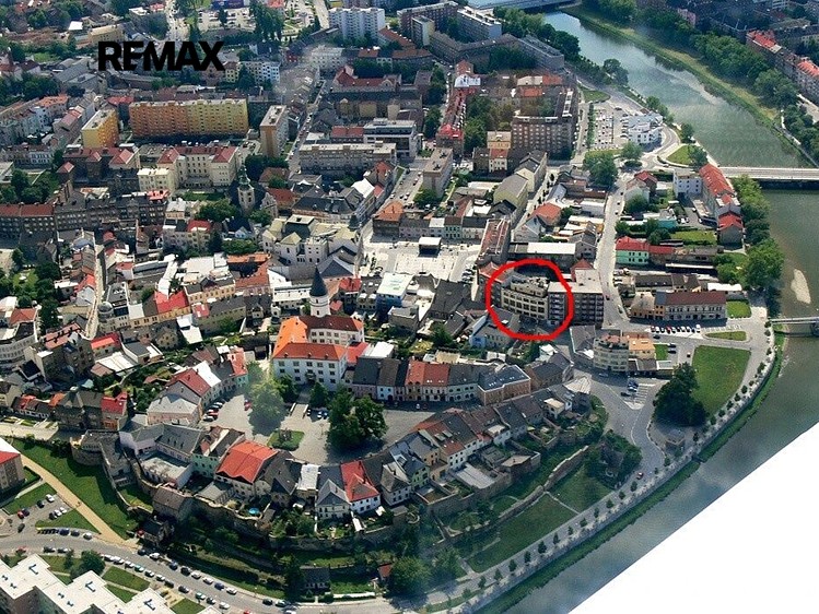 Комерційне приміщення на продаж, 1 321 м² (2 з 10)