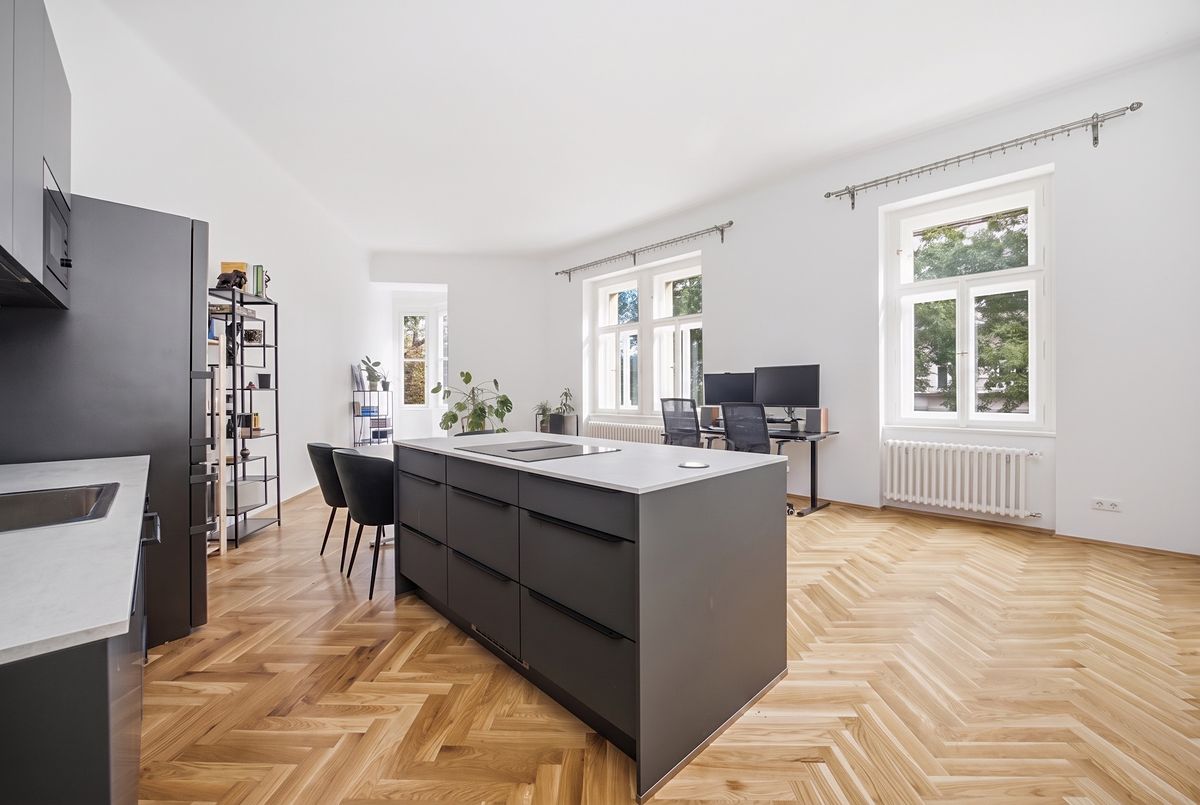 Pronájem bytu 2+kk 70 m², Praha – fotka 1 z 3