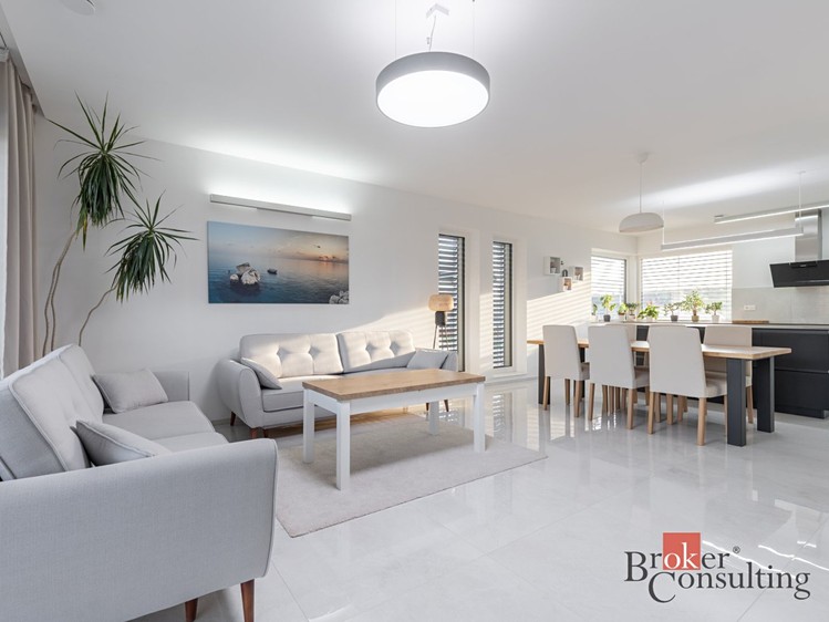 Prodej domu, 259 m² (2 z 30)