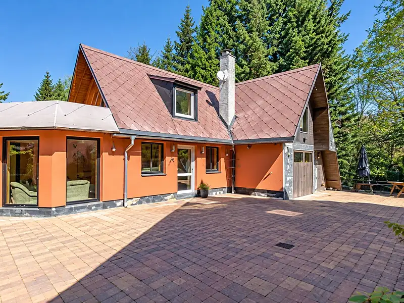 Prodej rodinného domu 385 m², pozemek 1028 m², Rýmařov – náhled fotky 2