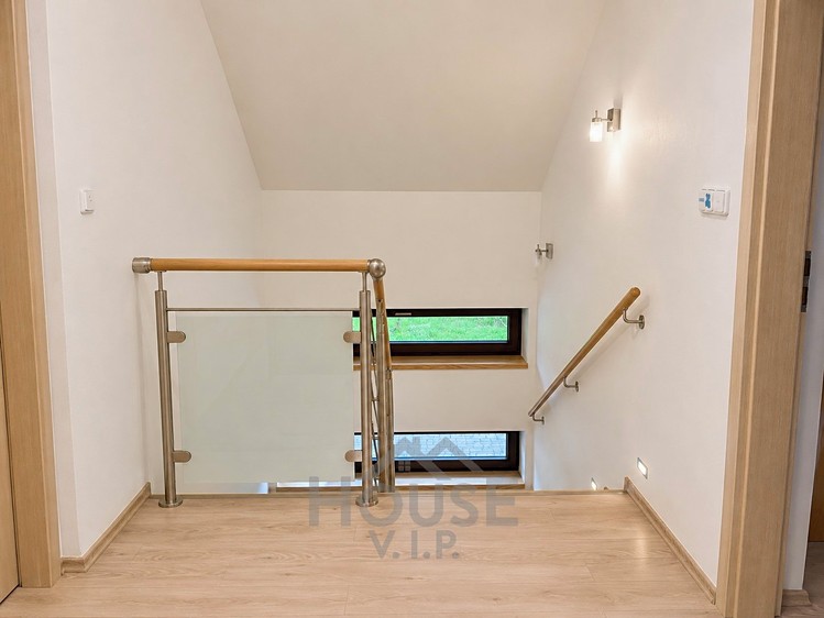 Будинок на продаж, 182 м² (24 з 29)