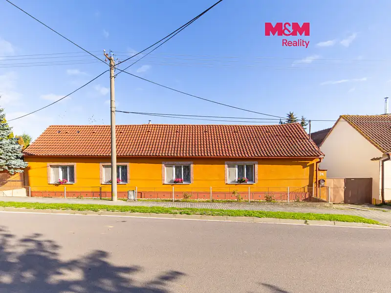 Prodej rodinného domu 160 m², pozemek 631 m², Bačice – náhled fotky 1