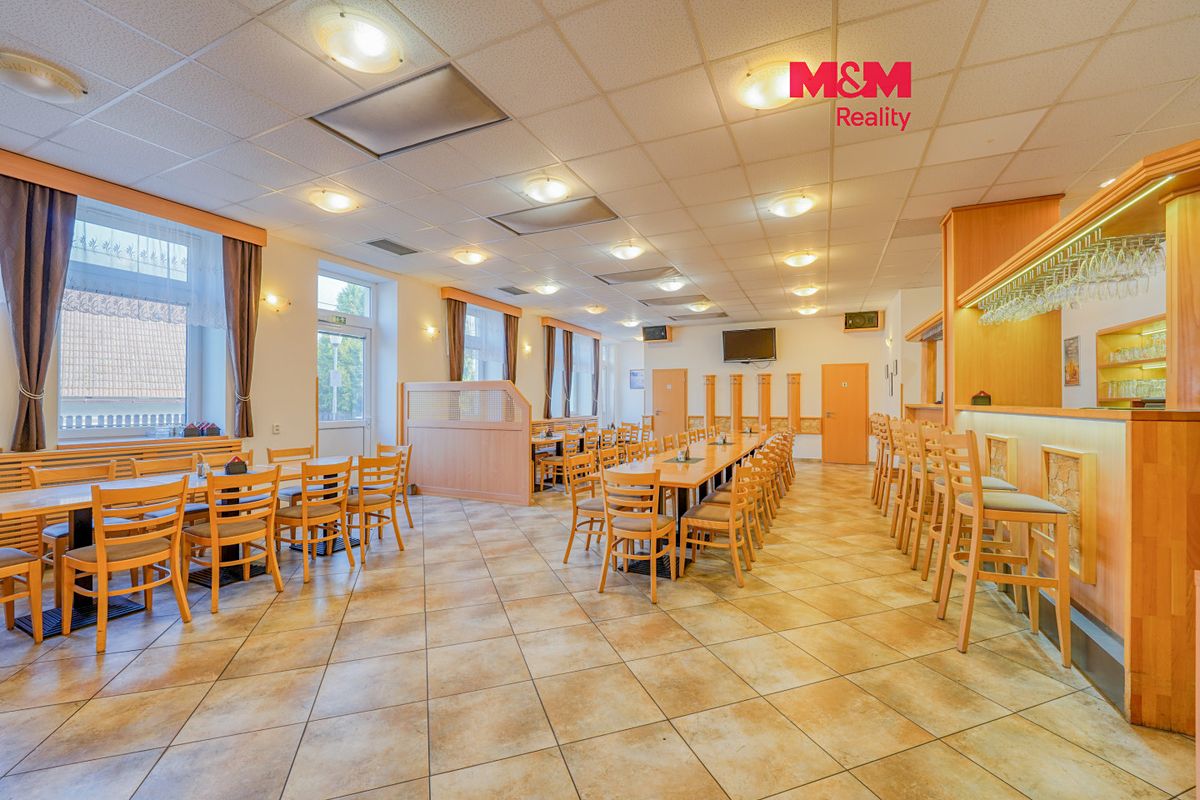 Prodej ubytovacího zařízení 879 m², Liblín – fotka 1 z 3