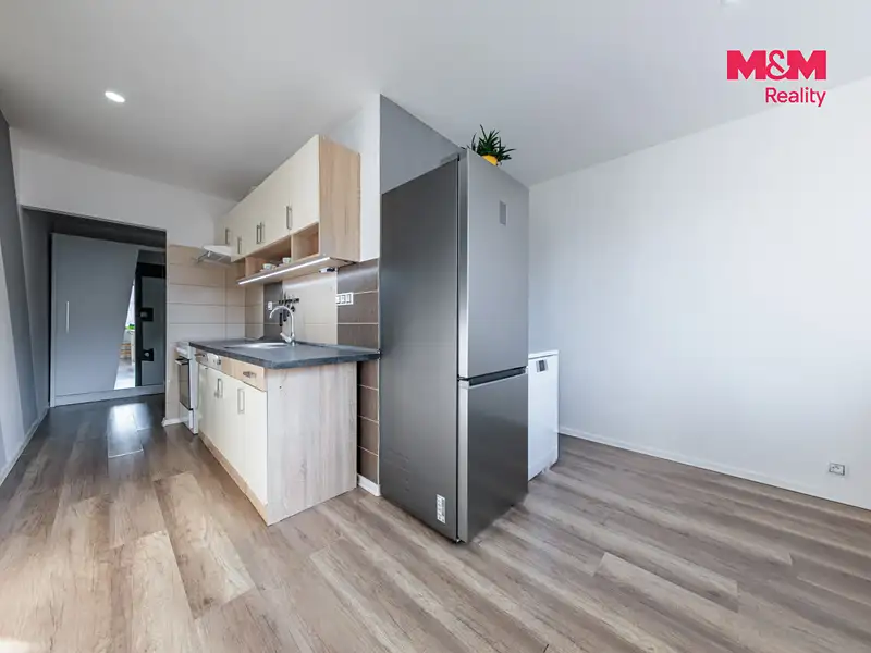 Pronájem bytu 2+kk 40 m², Karlovy Vary – náhled fotky 2