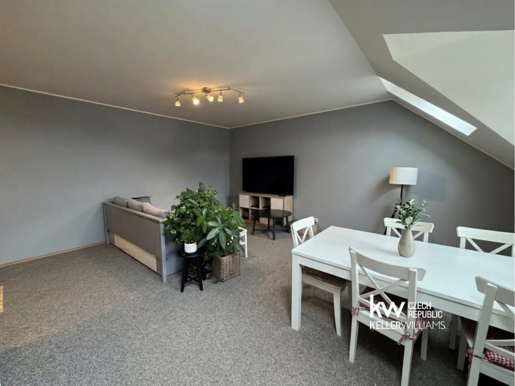 Pronájem bytu 3+kk, 106 m² (2 z 14)