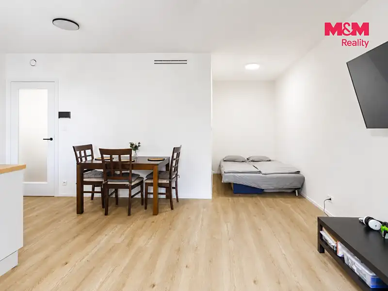 Prodej bytu 1+kk 35 m², Praha – náhled fotky 3