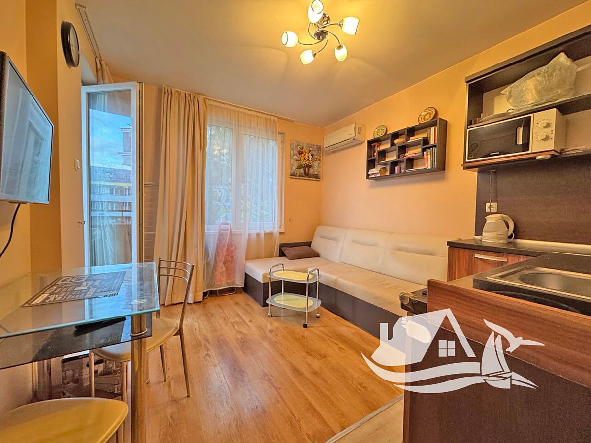 Prodej bytu 2+kk 41 m², Nesebar – fotka 1 z 3