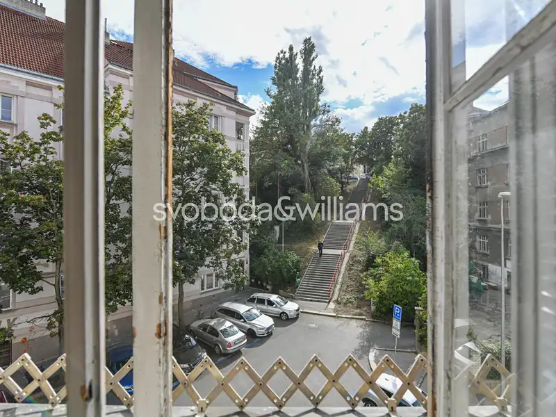 Prodej bytu 4+1 112 m², Praha – náhled fotky 3