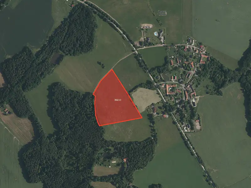 Prodej pole 38130 m², Chlumec – náhled fotky 1