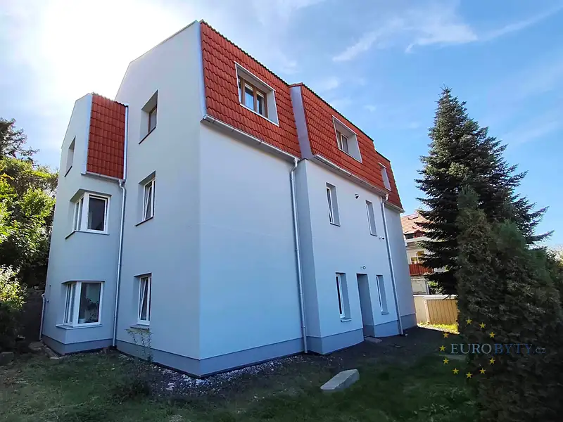 Pronájem bytu 2+1 70 m², Praha – náhled fotky 1