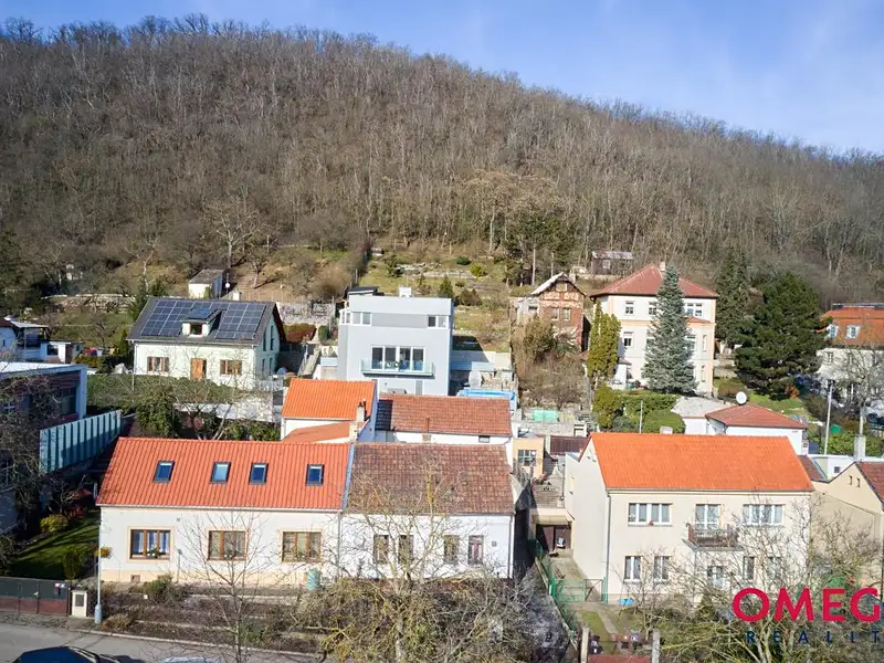 Prodej rodinného domu 150 m², pozemek 322 m², Praha – náhled fotky 3