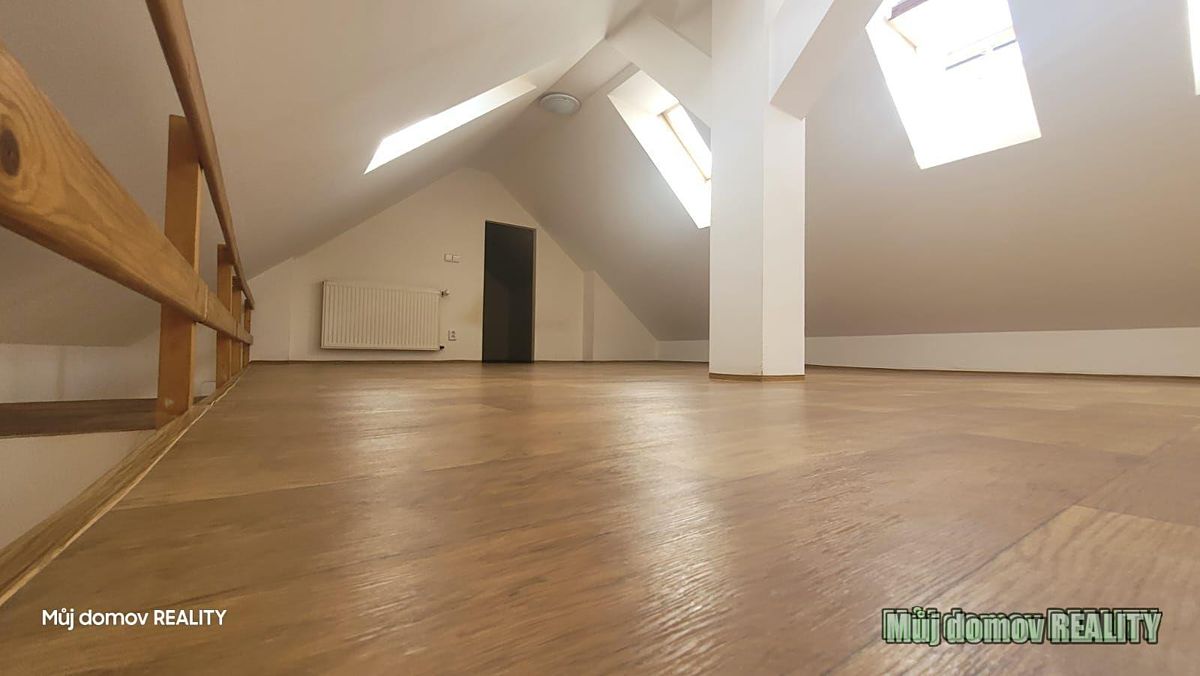 Pronájem bytu 3+kk 85 m², Praha – fotka 1 z 3