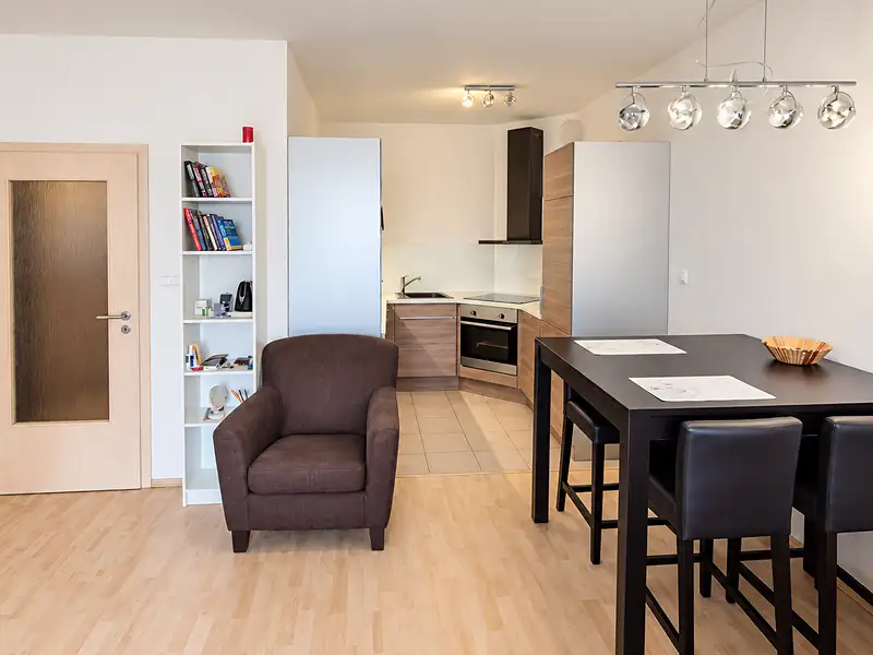 Pronájem bytu 2+kk 59 m², Praha – náhled fotky 2