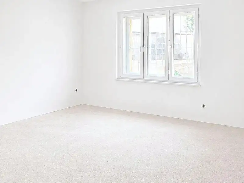 Pronájem bytu 1+kk 30 m², Praha – náhled fotky 1