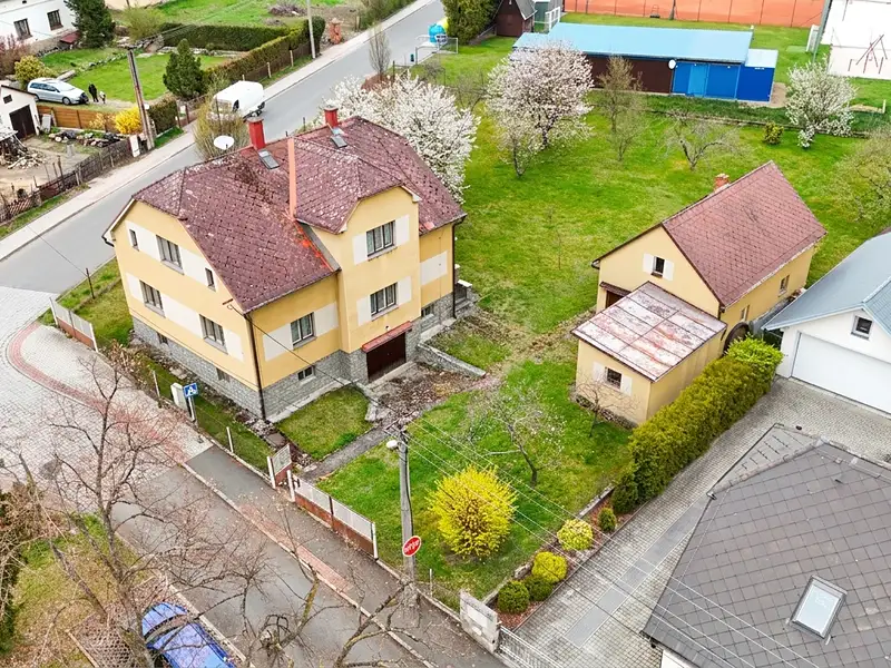 Prodej rodinného domu 180 m², pozemek 1690 m², Bezděkov – náhled fotky 2