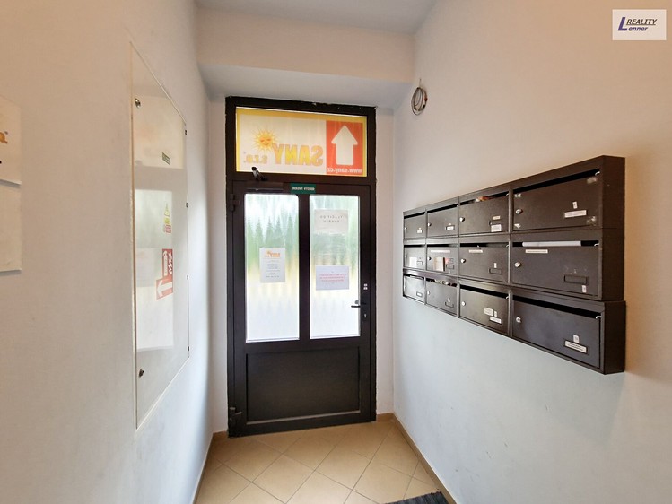 Gewerbefläche zur Miete, 52 m² (2 von 11)
