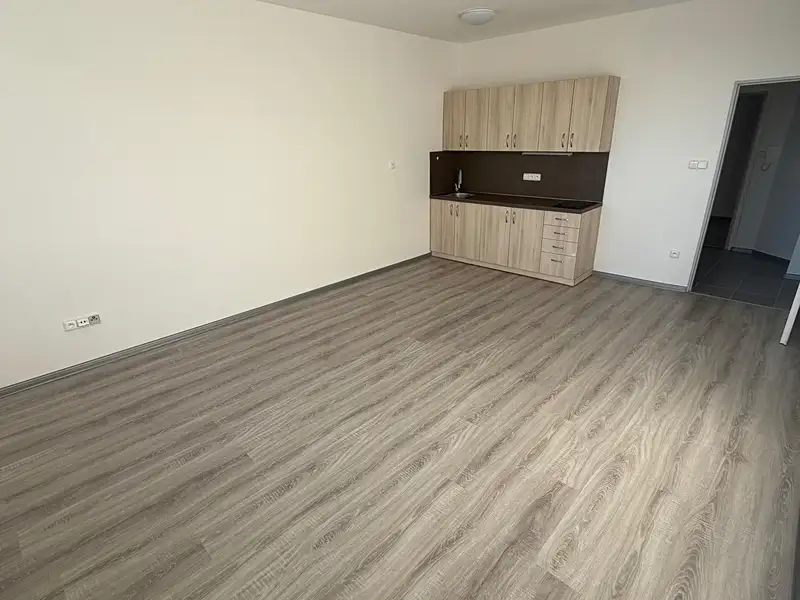 Pronájem bytu 1+kk 33 m², Třeboň – náhled fotky 2