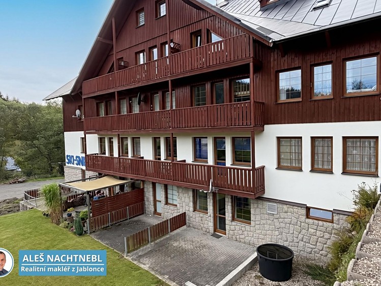 Prodej bytu 1+kk, 29 m² (3 z 18)