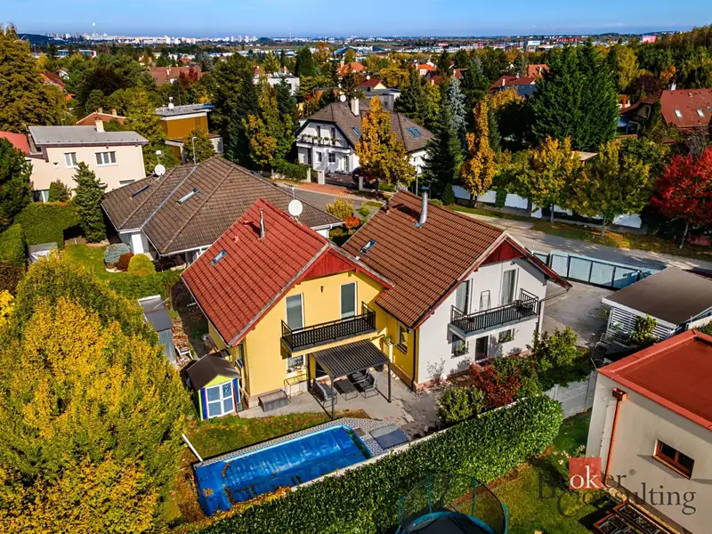 Prodej rodinného domu 196 m², pozemek 561 m², Průhonice – náhled fotky 1