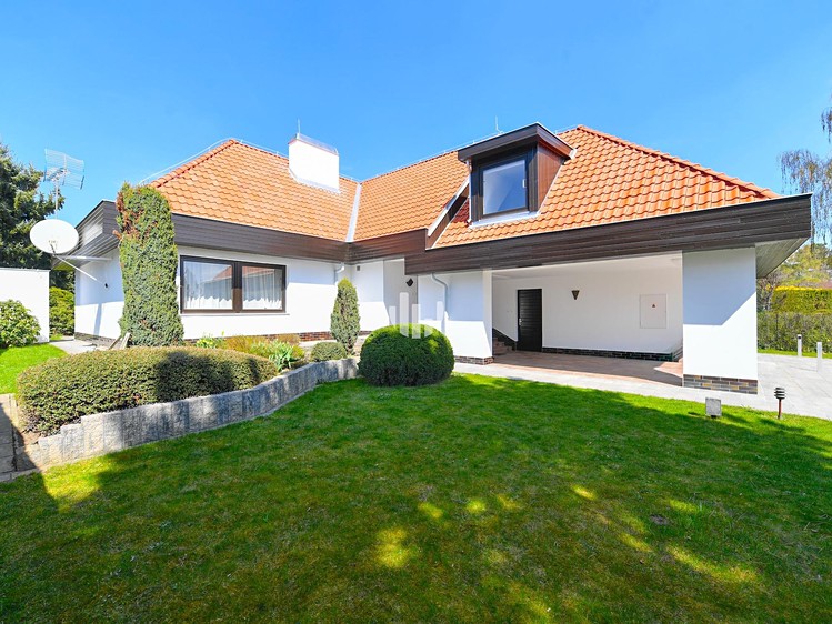 Комерційне приміщення в оренду, 417 м² (1 з 10)