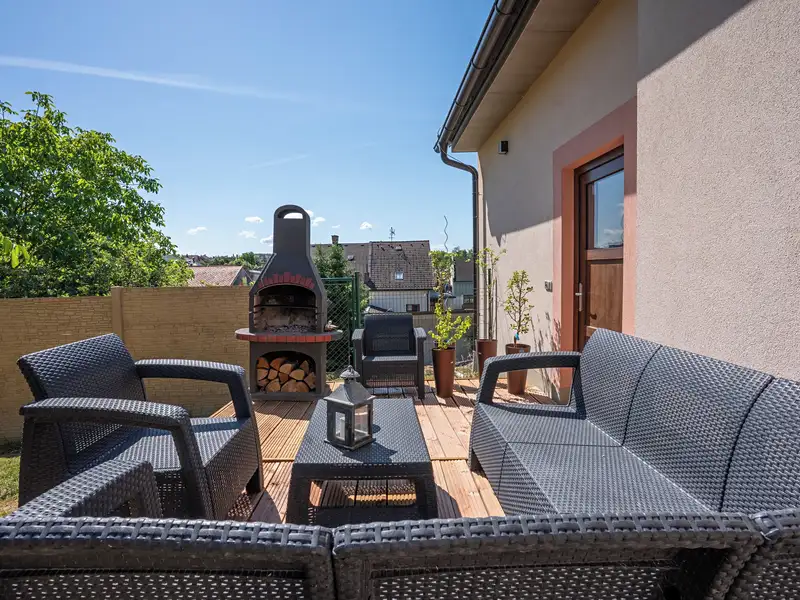 Prodej rodinného domu 105 m², pozemek 1117 m², Solnice – náhled fotky 1