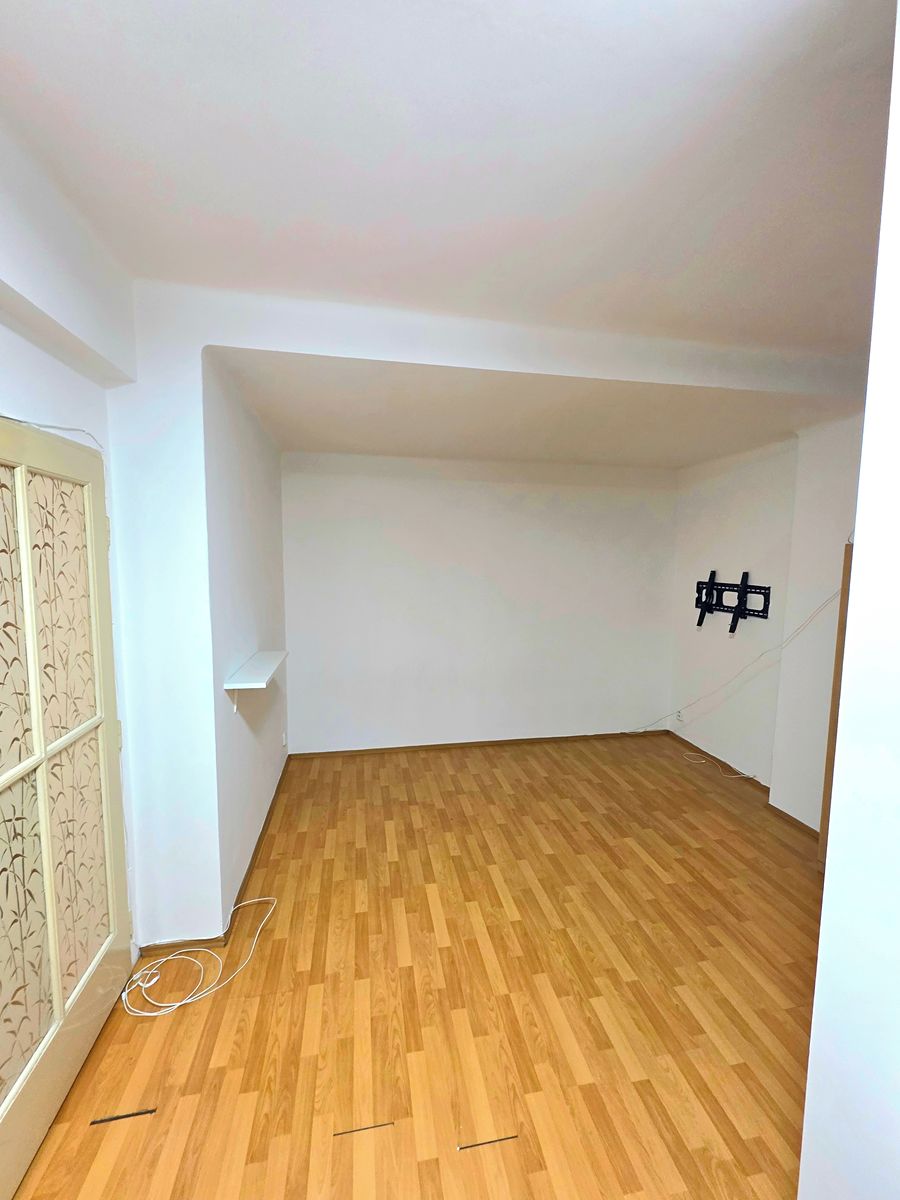 Prodej bytu 1+1 40 m², Praha – fotka 1 z 3