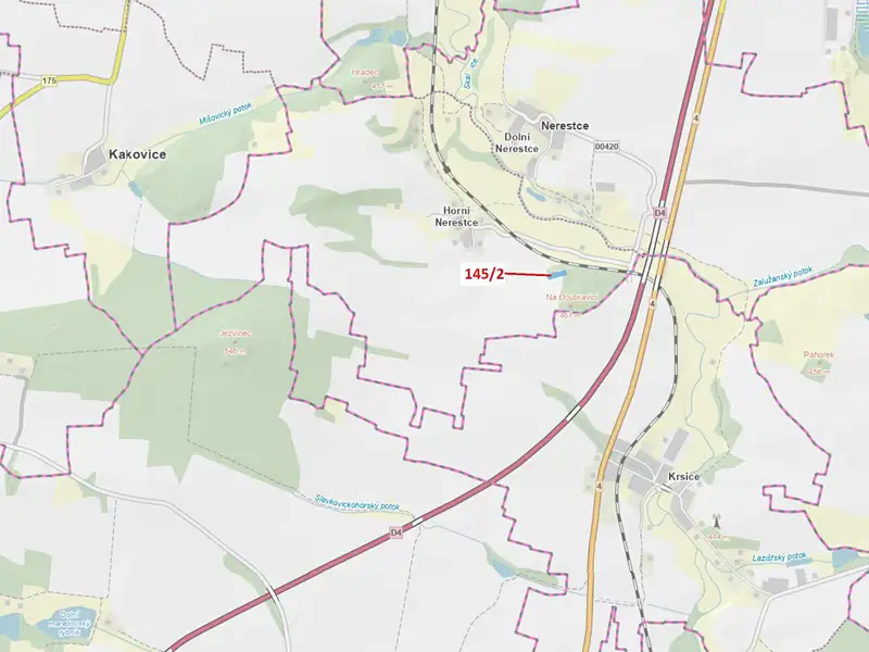 Dražba pozemku 2436 m², Nerestce – náhled fotky 1