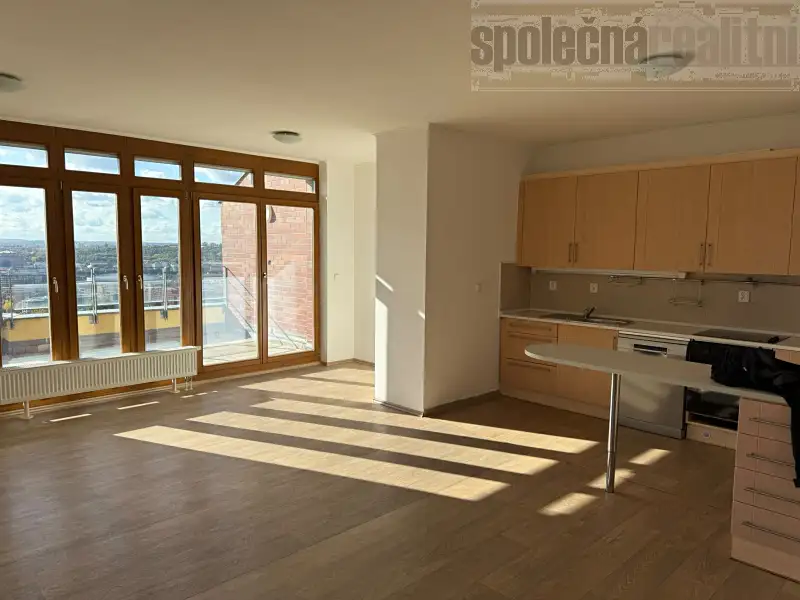 Pronájem bytu 3+kk 81 m², Praha – náhled fotky 2