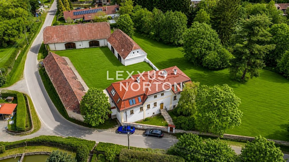 Prodej vily 503 m², pozemek 16755 m², Varvažov – fotka 1 z 3
