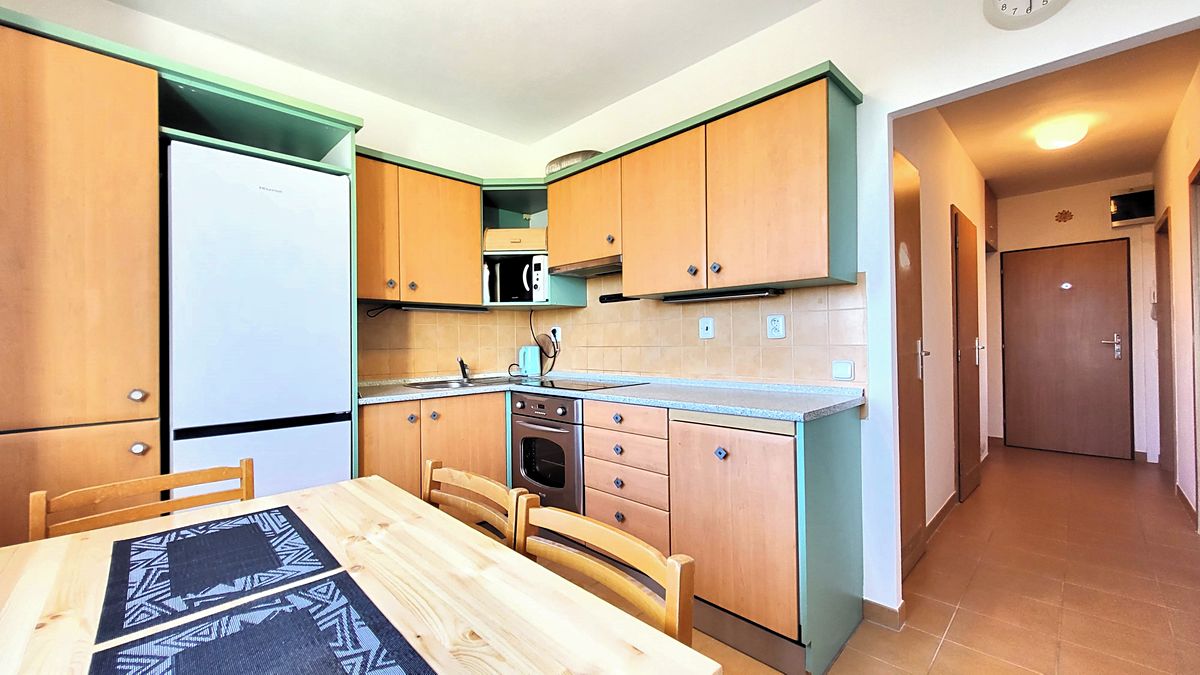 Pronájem bytu 2+1 60 m² – fotografie 3