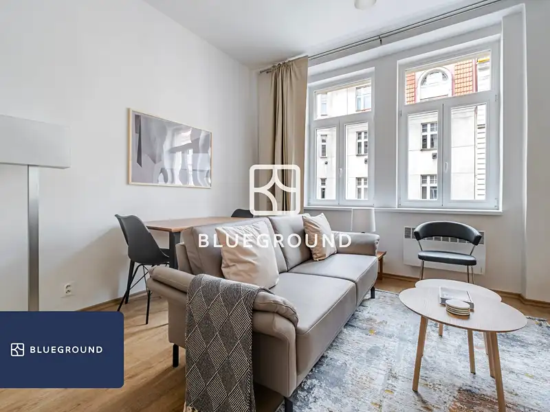Pronájem bytu 2+kk 42 m², Praha – náhled fotky 1