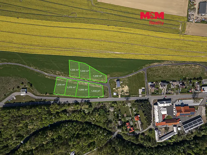 Prodej stavebního pozemku 44301 m², Vojkovice – náhled fotky 1