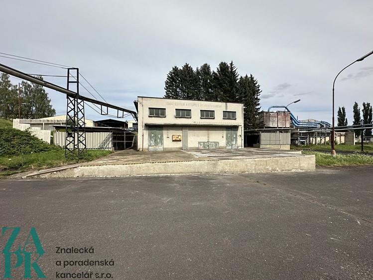 Pronájem komerčního prostoru, 350 m² (1 z 14)