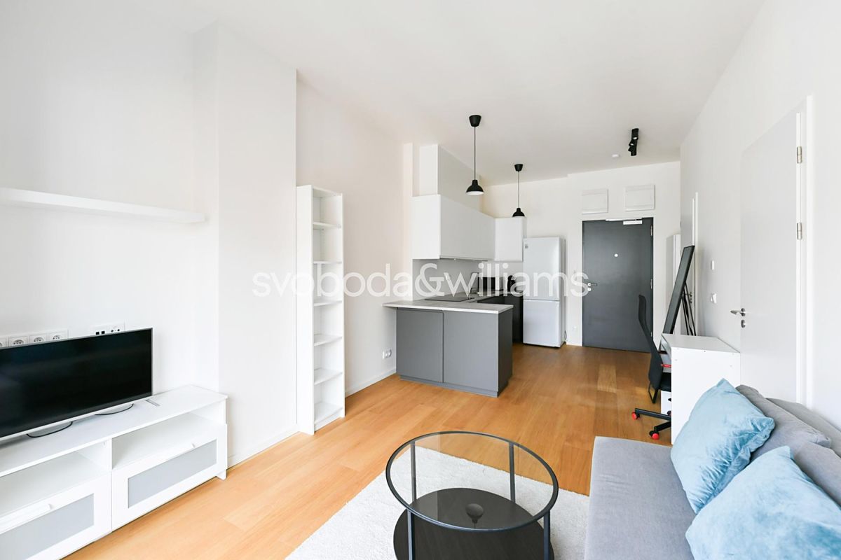 Pronájem bytu 2+kk 42 m², Praha – fotka 1 z 3