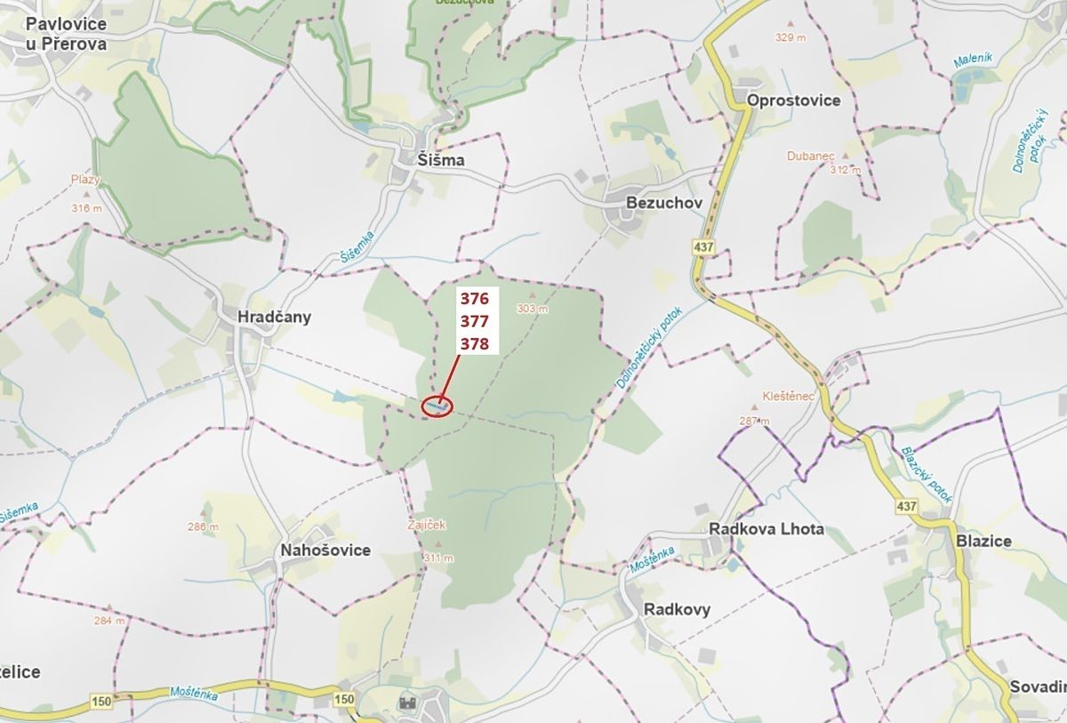 Dražba lesa 1703 m², Hradčany-Kobeřice – fotka 1 z 3