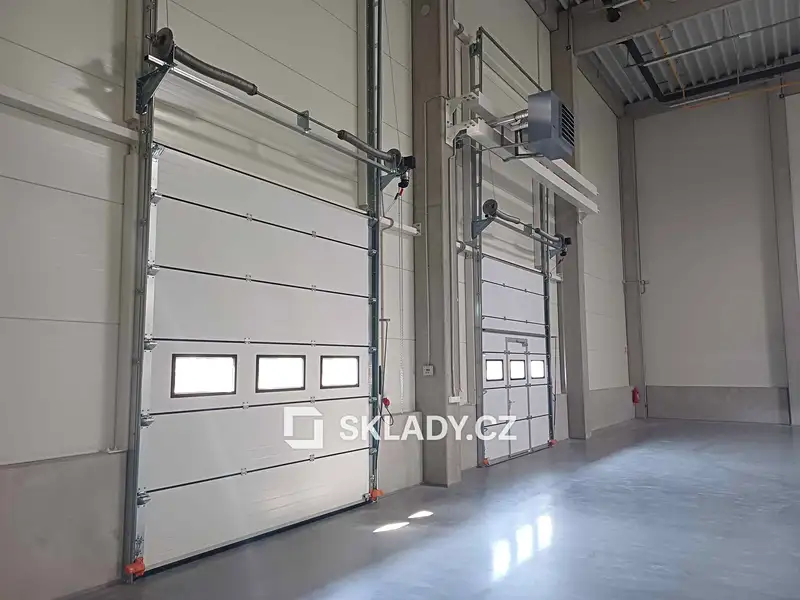 Pronájem skladového prostoru 1282 m², Karlovy Vary – náhled fotky 3
