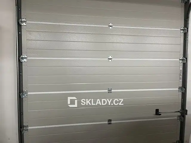 Pronájem skladového prostoru 700 m², Zlín – náhled fotky 3