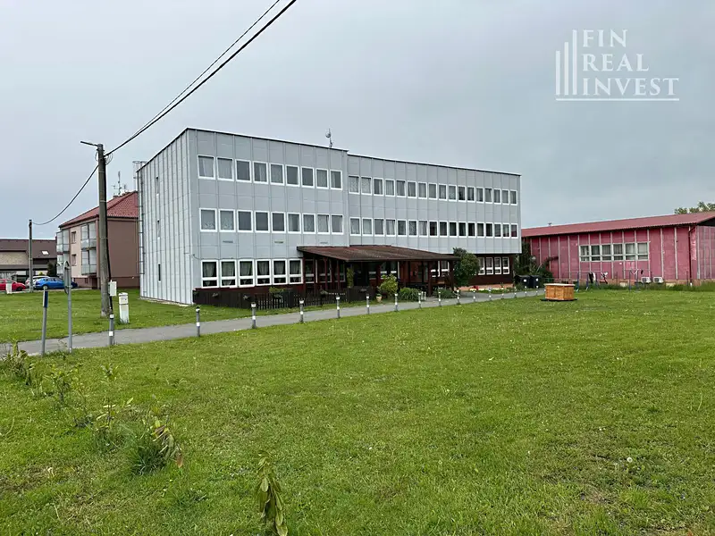 Prodej činžovního domu 1500 m², Hněvotín – náhled fotky 2
