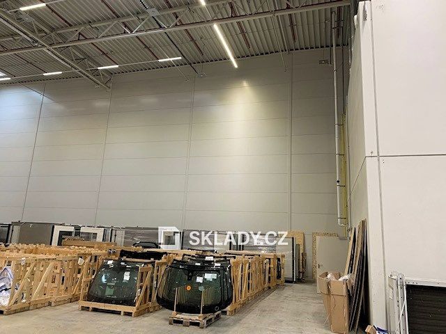 Pronájem skladového prostoru 4800 m², Zeleneč – fotka 1 z 3