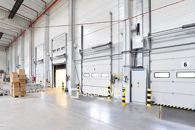 Pronájem skladového prostoru 6000 m², Dobrovíz – náhled fotky 3