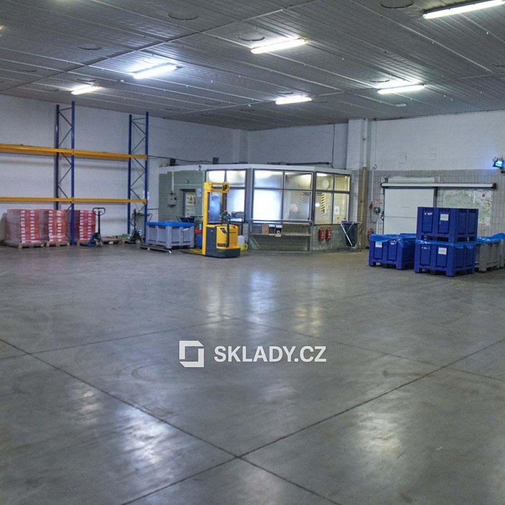Pronájem skladového prostoru 950 m², Hodonín – fotka 1 z 3