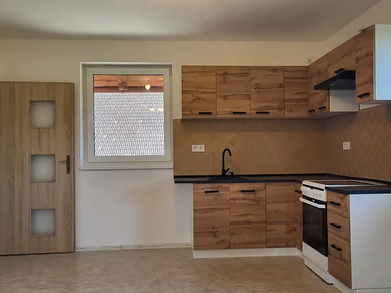 Pronájem bytu 2+kk 65 m², Helvíkovice – náhled fotky 2