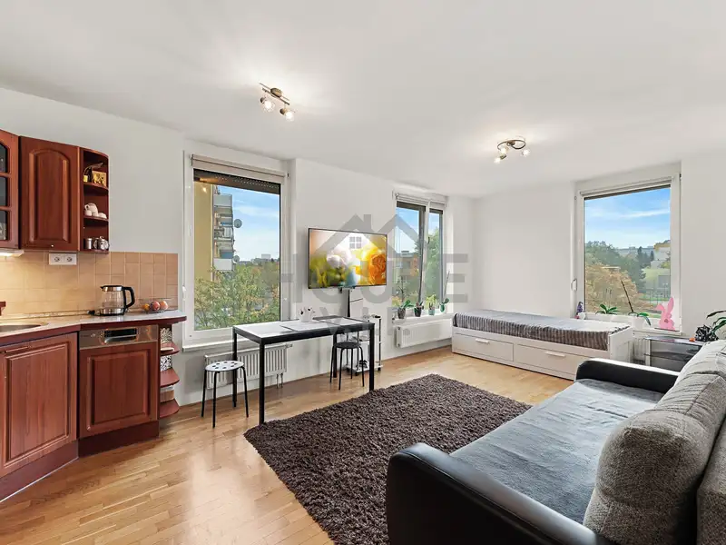 Prodej bytu 2+kk 47 m², Praha – náhled fotky 1